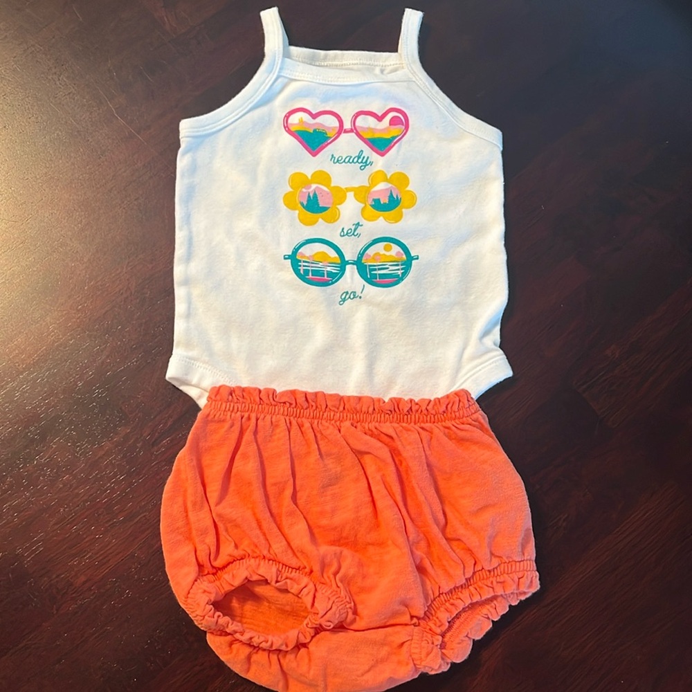Old Navy 6-12M Summer Set